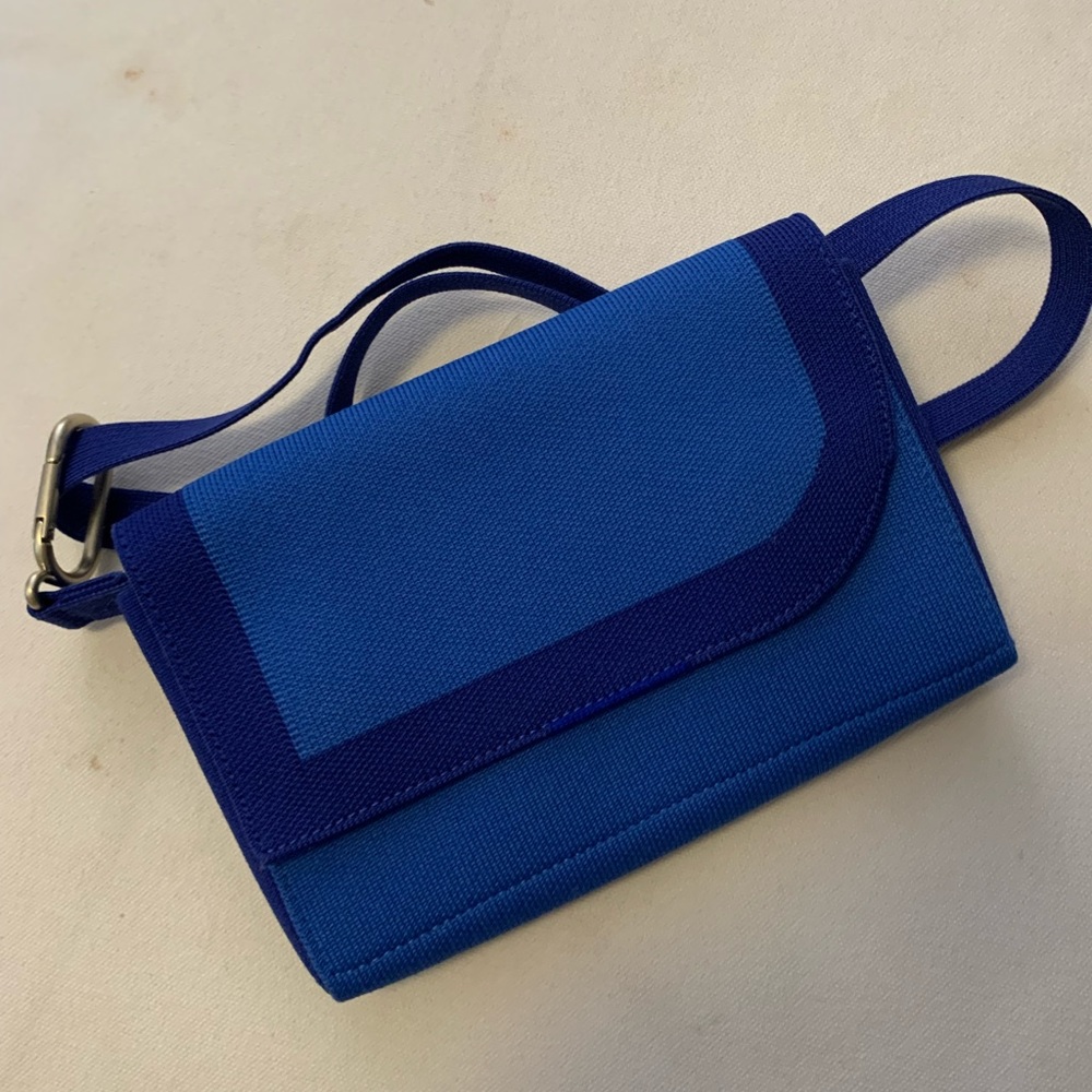 Rothys Azul belt bag